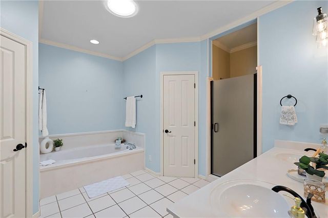 1087 Southern Way Court, Mobile, AL 36609
