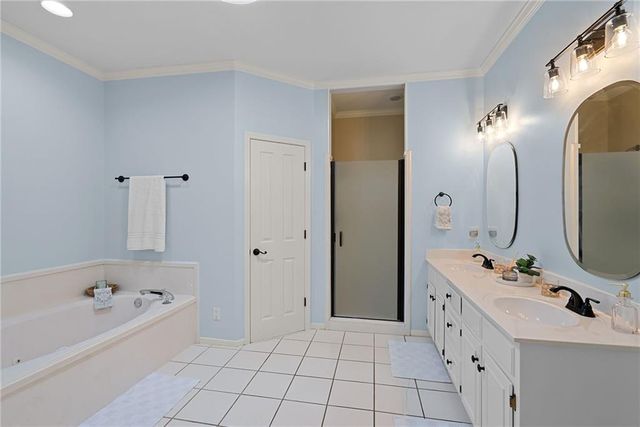 1087 Southern Way Court, Mobile, AL 36609