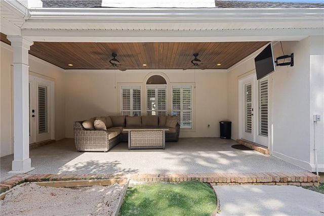 1087 Southern Way Court, Mobile, AL 36609