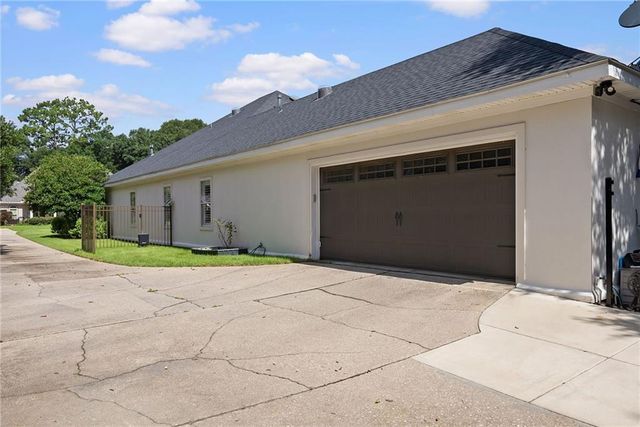 1087 Southern Way Court, Mobile, AL 36609