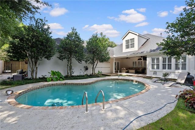 1087 Southern Way Court, Mobile, AL 36609