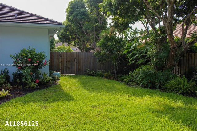 15255 SW 80th Avenue, Palmetto Bay, FL 33157