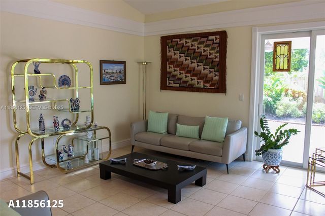 15255 SW 80th Avenue, Palmetto Bay, FL 33157