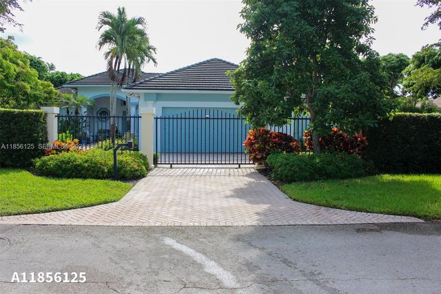 15255 SW 80th Avenue, Palmetto Bay, FL 33157