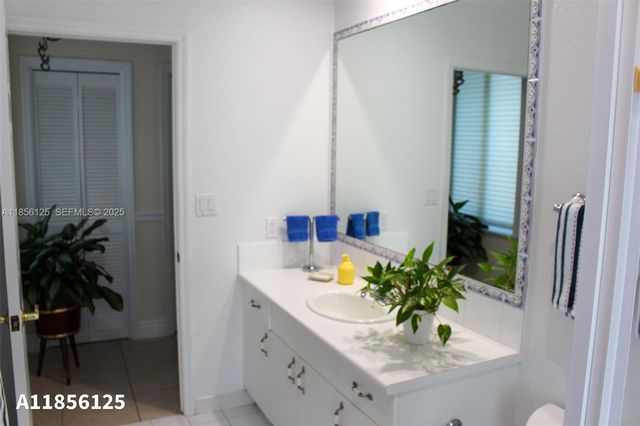 15255 SW 80th Avenue, Palmetto Bay, FL 33157