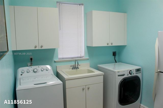 15255 SW 80th Avenue, Palmetto Bay, FL 33157