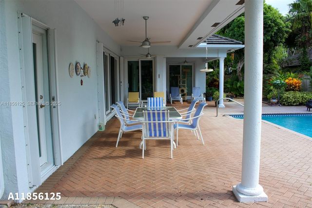 15255 SW 80th Avenue, Palmetto Bay, FL 33157