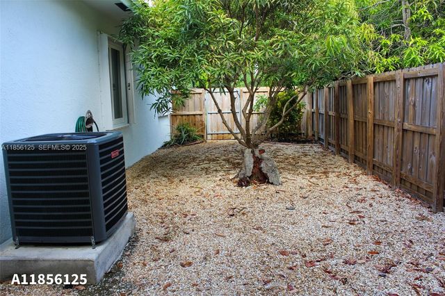 15255 SW 80th Avenue, Palmetto Bay, FL 33157