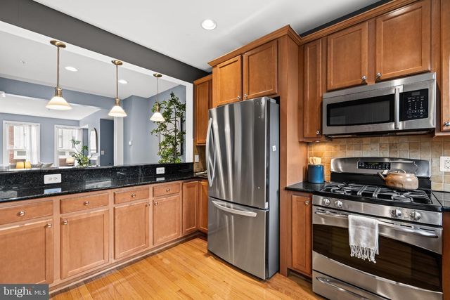 17 YOGURT LN, Baltimore, MD 21231