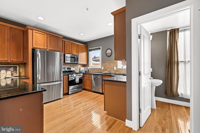 17 YOGURT LN, Baltimore, MD 21231
