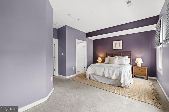 17 YOGURT LN, Baltimore, MD 21231