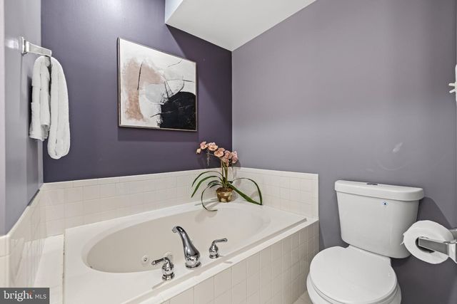 17 YOGURT LN, Baltimore, MD 21231