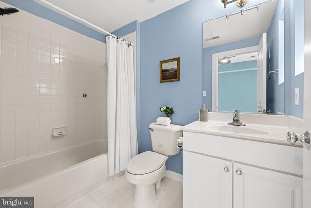 17 YOGURT LN, Baltimore, MD 21231
