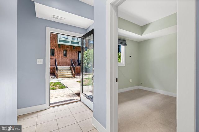 17 YOGURT LN, Baltimore, MD 21231
