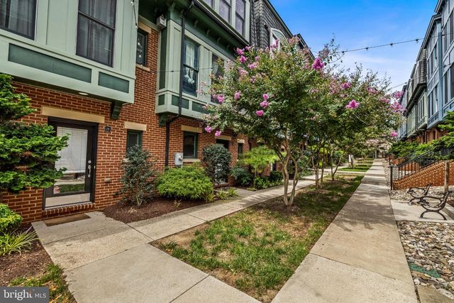 17 YOGURT LN, Baltimore, MD 21231