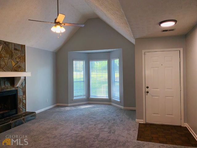 30 Standing Rock Road, Senoia, GA 30276