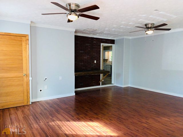 30 Standing Rock Road, Senoia, GA 30276