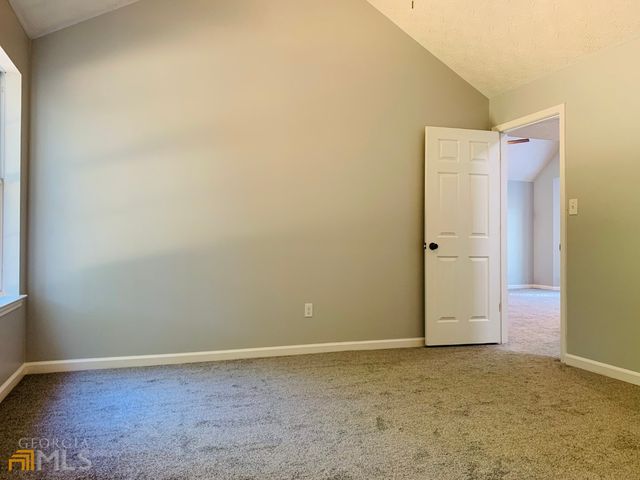 30 Standing Rock Road, Senoia, GA 30276