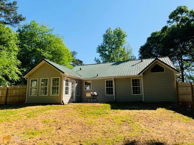 30 Standing Rock Road, Senoia, GA 30276