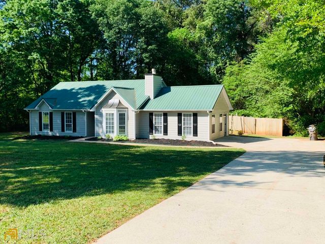 30 Standing Rock Road, Senoia, GA 30276