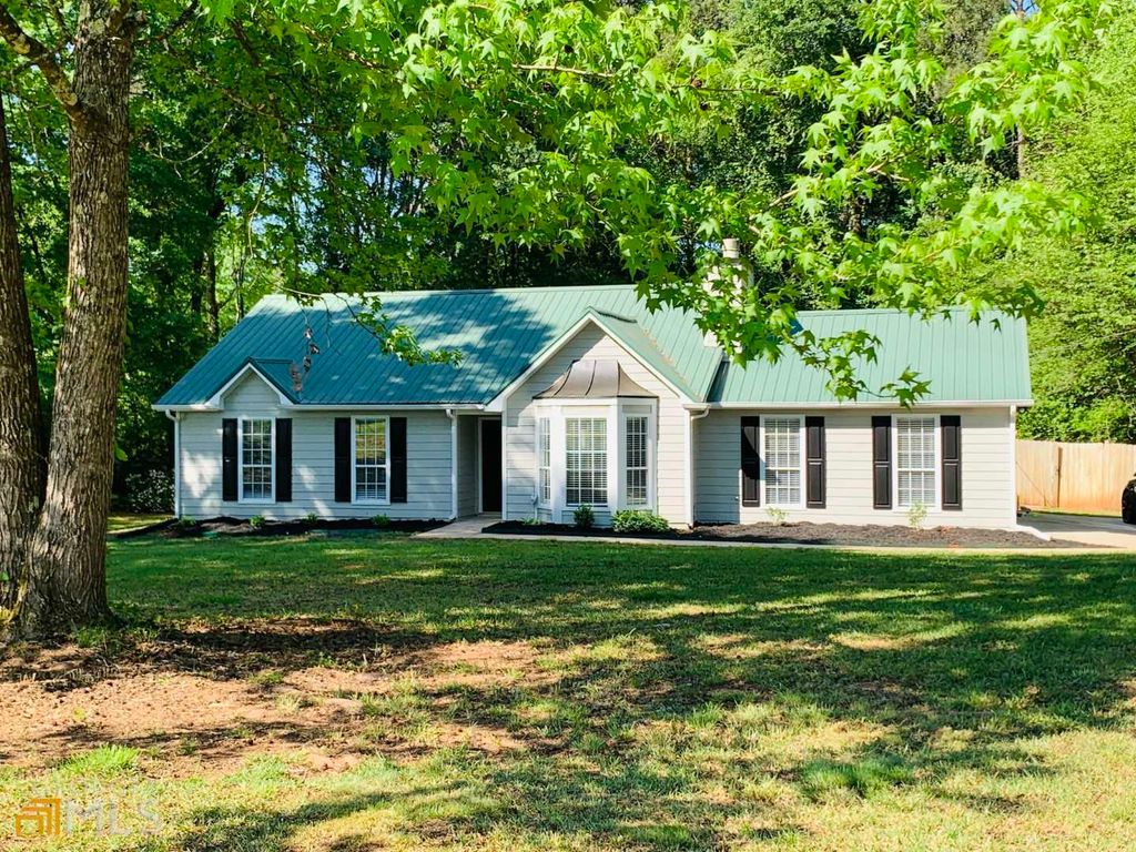 30 Standing Rock Road, Senoia, GA 30276