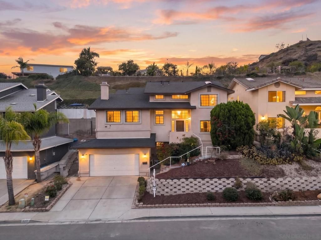 2376 Dusk Dr, San Diego, CA 92139 — exterior