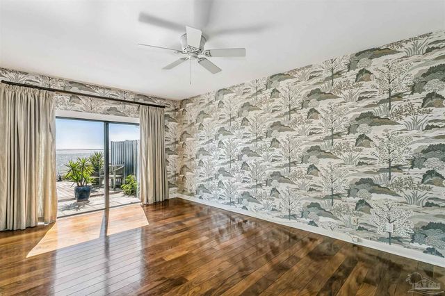 2040 Scenic Hwy, Pensacola, FL 32503