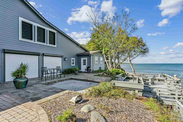 2040 Scenic Hwy, Pensacola, FL 32503