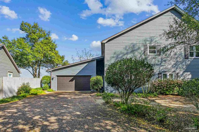 2040 Scenic Hwy, Pensacola, FL 32503