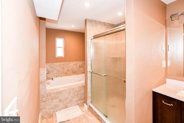 4136 E EAST CAPITOL ST NE, Washington, DC 20019