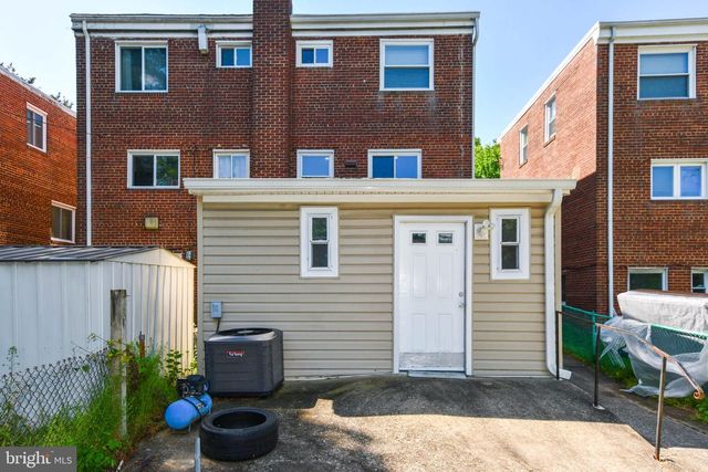 4136 E EAST CAPITOL ST NE, Washington, DC 20019