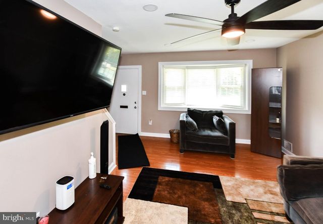 4136 E EAST CAPITOL ST NE, Washington, DC 20019