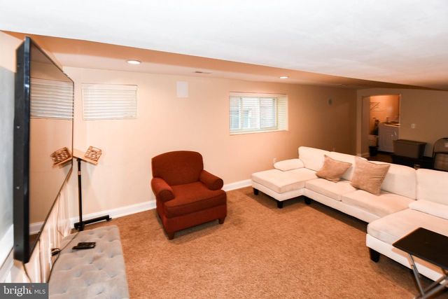 4136 E EAST CAPITOL ST NE, Washington, DC 20019