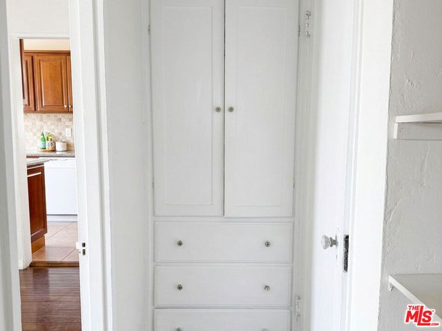 1295 S Cochran Avenue, Los Angeles, CA 90019