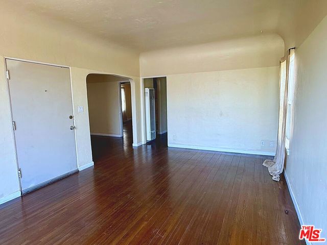 1295 S Cochran Avenue, Los Angeles, CA 90019