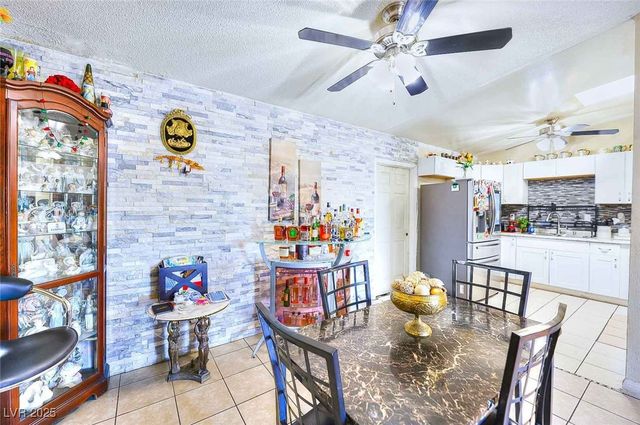 17 Princeton Street, Las Vegas, NV 89107