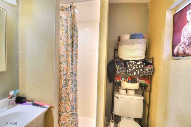 17 Princeton Street, Las Vegas, NV 89107