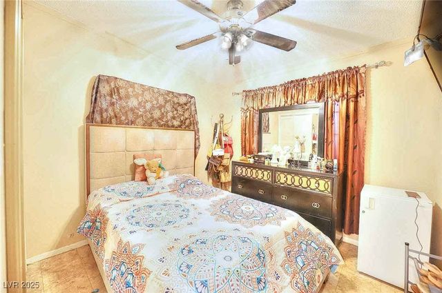 17 Princeton Street, Las Vegas, NV 89107