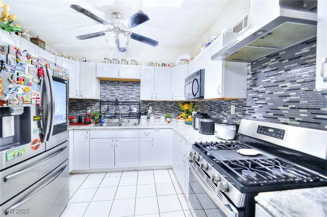 17 Princeton Street, Las Vegas, NV 89107