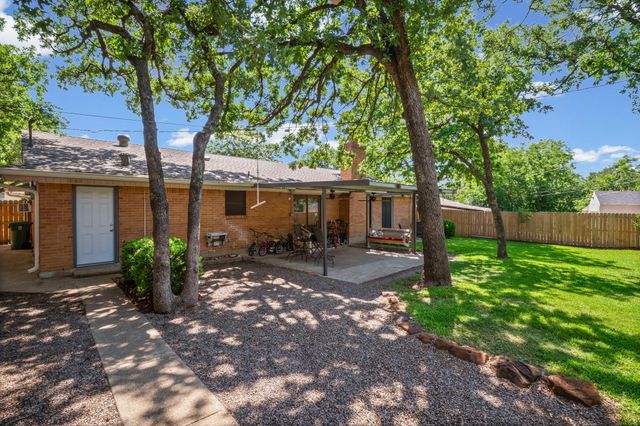 28 Coffee Tavern Road, Bedford, TX 76022