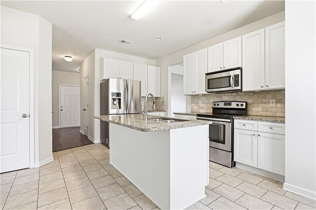 77 Hamil Court NW, Cartersville, GA 30120