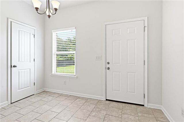 77 Hamil Court NW, Cartersville, GA 30120