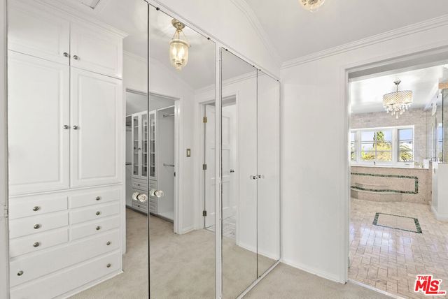 1204 Beverwil Drive, Los Angeles, CA 90035