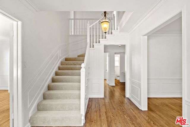 1204 Beverwil Drive, Los Angeles, CA 90035