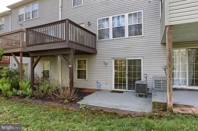 5790 HIDDEN LAKE DR, Harrisburg, PA 17111