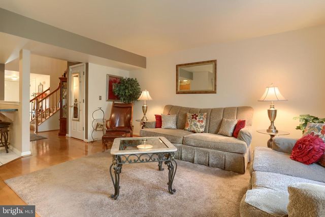 5790 HIDDEN LAKE DR, Harrisburg, PA 17111
