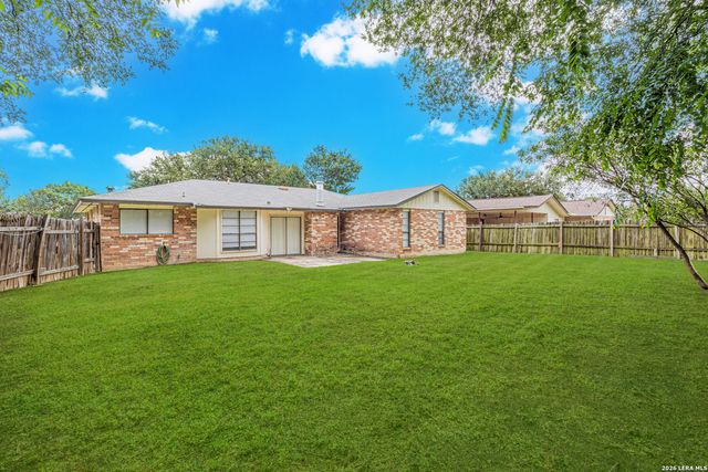 8406 CACTUS CRK, San Antonio, TX 78251