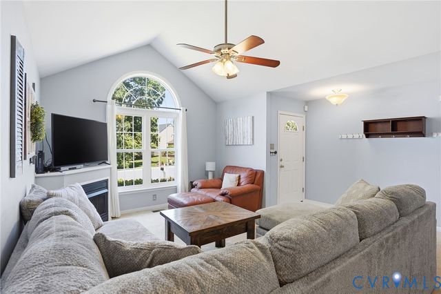 15213 Winding Ash Dr, Chesterfield, VA 23832