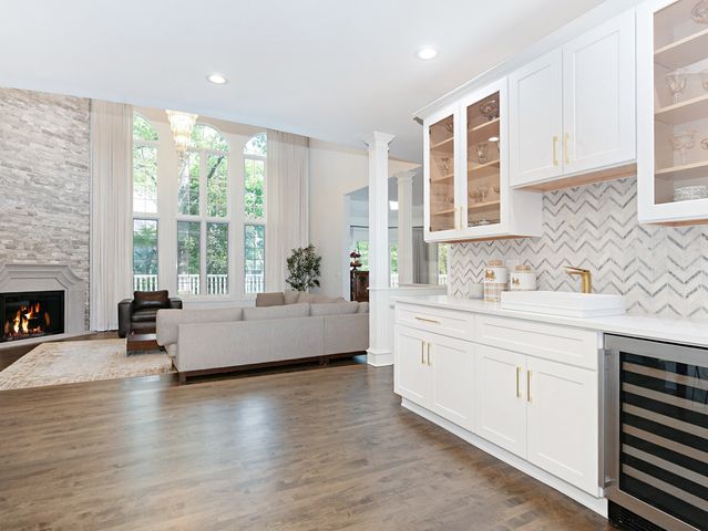 135 Settlers Drive, Naperville, IL 60565
