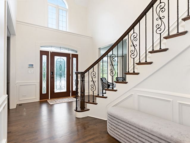 135 Settlers Drive, Naperville, IL 60565